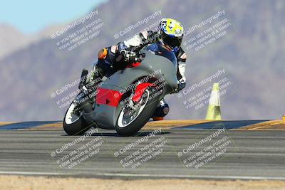 media/Feb-03-2024-SoCal Trackdays (Sat) [[767c60a41c]]/4-Turn 9 Set 1 (1040am)/